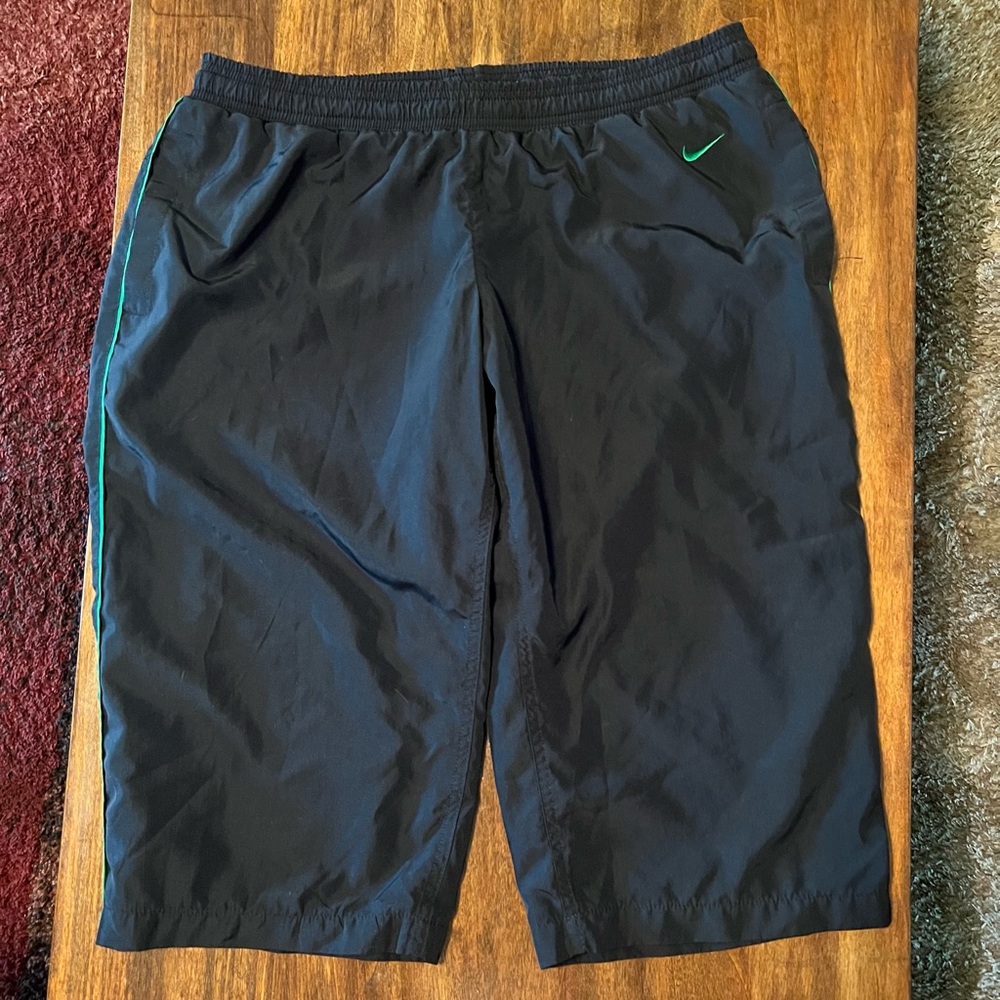 Bundle of 3 size large capri/ knee shorts